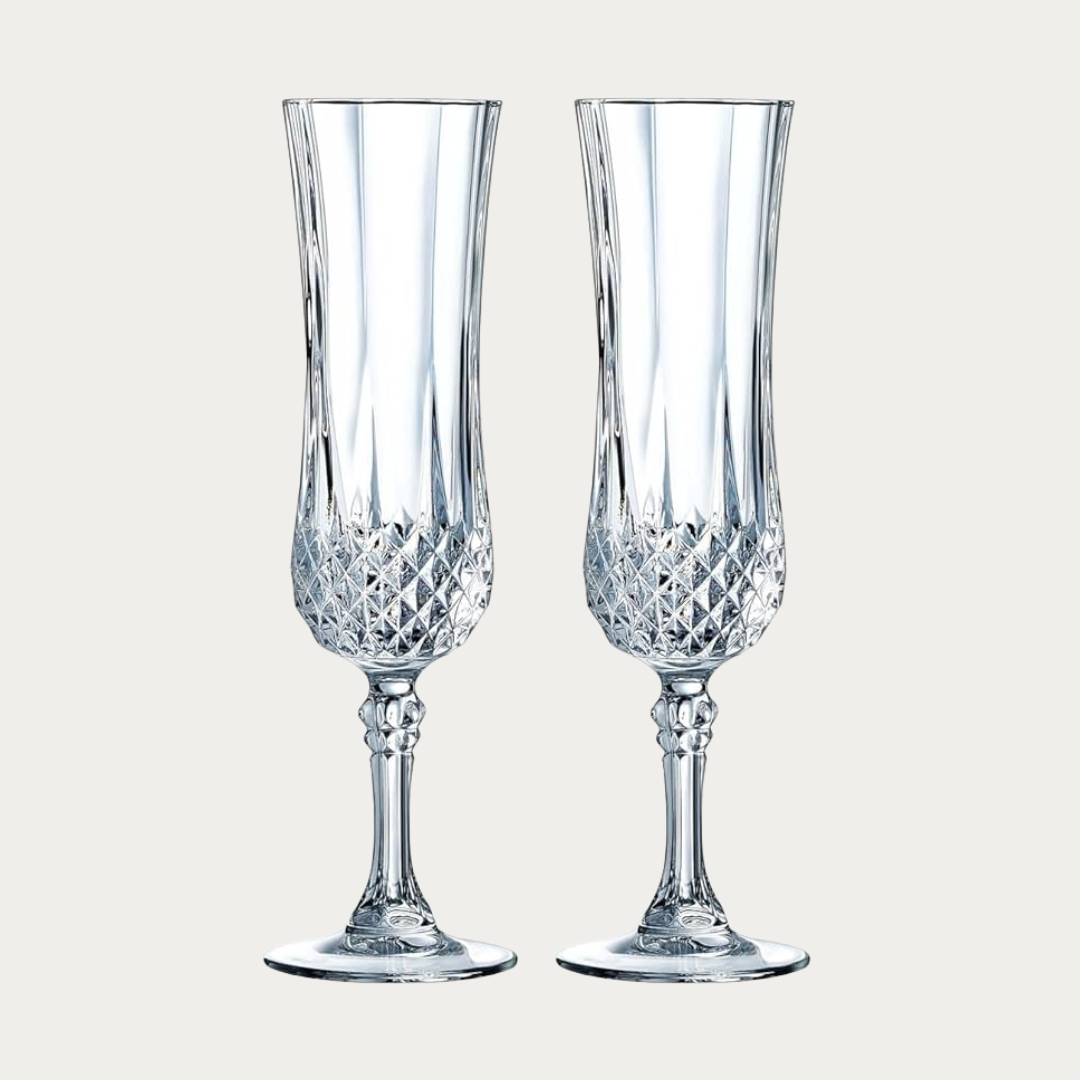 Champagne glasses (1).png